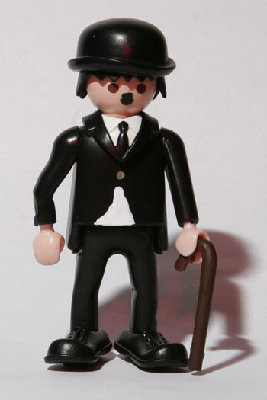 CharlieChaplinKlein.jpg (22.94 KiB) 1459 mal betrachtet CharlieChaplinKlein.jpg