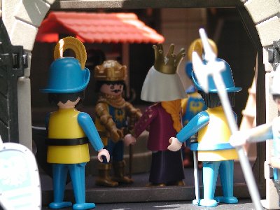 Conte4 begruesst Frau.jpg (151.86 KiB) 866 mal betrachtet Conte4 begruesst Frau.jpg