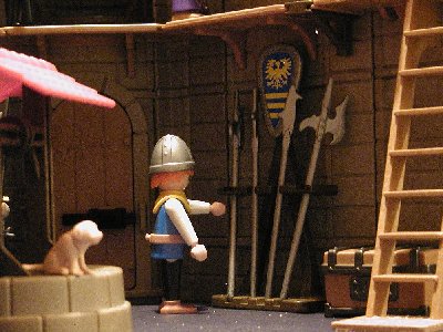 Hof-Waffenstaender.jpg (260.43 KiB) 866 mal betrachtet Hof-Waffenstaender.jpg