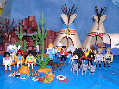 muell2.jpg (72.27 KiB) 2577 mal betrachtet Das wollte ich haben: Etwas Westernzubehör, wurde angeboten als 'Playmobil Indianerlager'. (Incl. Porto 30 €)