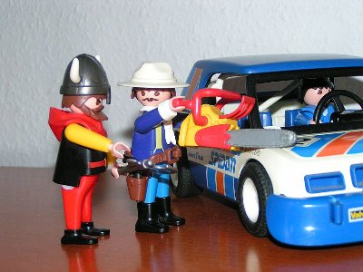 PICT0211.JPG (129.05 KiB) 997 mal betrachtet He HauBri - kein Pimp-my-Car a`la HvB, sonst verpasse ich Dir 'nen norwegischen Haarschnitt...