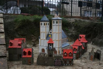 Eulenburg3.JPG (44.6 KiB) 2069 mal betrachtet Eulenburg3.JPG