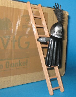 wwf2.jpg (204.21 KiB) 1159 mal betrachtet "WAS IST DA WOHL DRIN?"