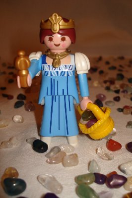 EdelsteinKönigin.jpg (109.72 KiB) 465 mal betrachtet EdelsteinKönigin.jpg