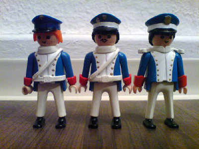 Offiziere.jpg (167.88 KiB) 1260 mal betrachtet Offiziere.jpg