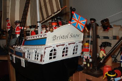 Hafen1.jpg (119.89 KiB) 1597 mal betrachtet Am Pier.