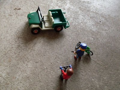 z14.jpg (116.65 KiB) 1107 mal betrachtet &quot; Uffz, super, ein Jeep!&quot;