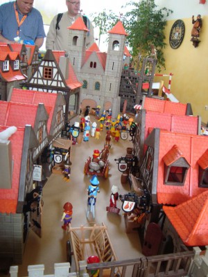 Mantel 045.1.jpg (116.09 KiB) 2188 mal betrachtet Mantel 045.1.jpg