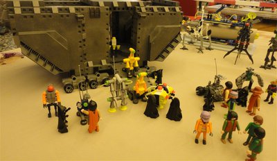 Space 1.jpg (163.9 KiB) 2762 mal betrachtet Space 1.jpg