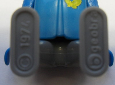 Postbote Füße klein.jpg (76 KiB) 1164 mal betrachtet Postbote Füße klein.jpg