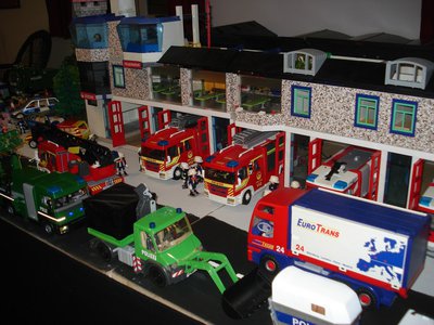 195 Feuerwehr .jpg (191.76 KiB) 1956 mal betrachtet 195 Feuerwehr .jpg