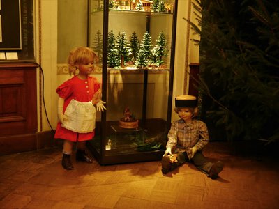 Schloßmuseum Greiz 194.) 'Hänsel & Gretl' Elise playmobil 1010574 (Farbe und Licht raus).jpg