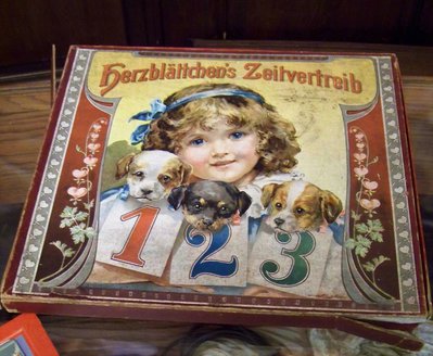 Schloßmuseum Greiz 400.) 'Puppenstube 1870' Elise playmobil 5871 (verbessert, zugeschnitten).jpg