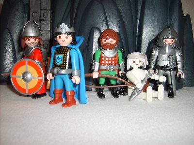 7. Truchseß Denethor & Gollum.JPG (210.23 KiB) 2202 mal betrachtet Gondors Truchsess- Familie...